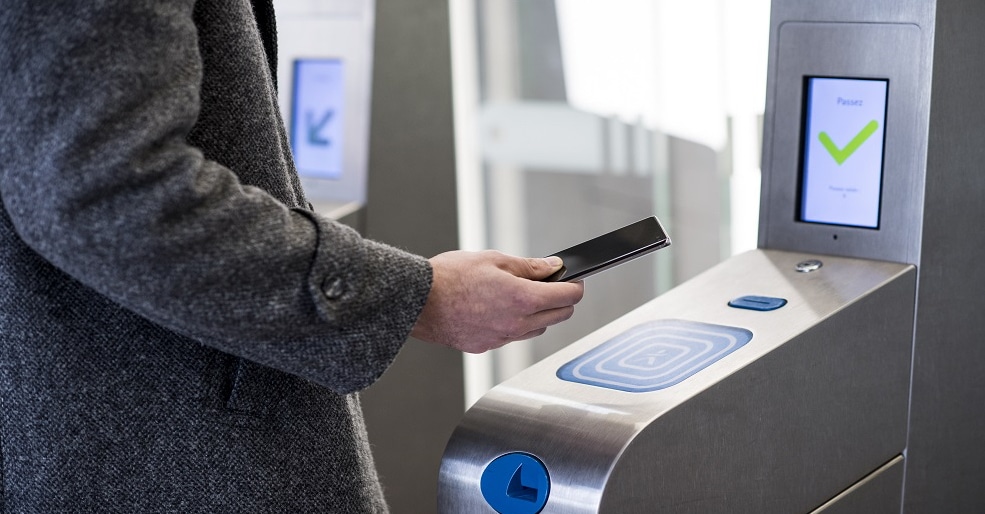 Samsung Navigo phone at terminal